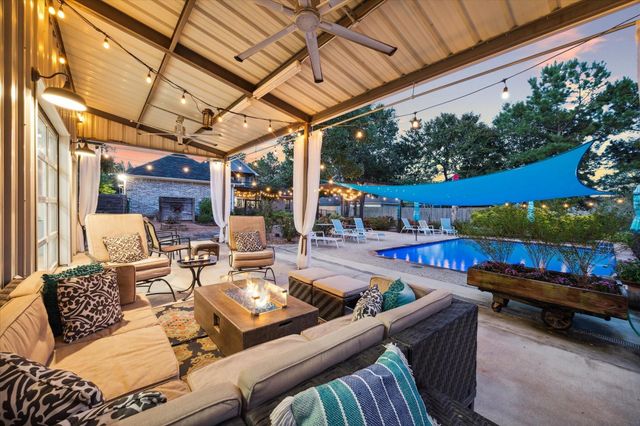 15677 Connie Lane, Montgomery, TX 77316