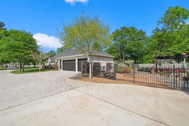15677 Connie Lane, Montgomery, TX 77316