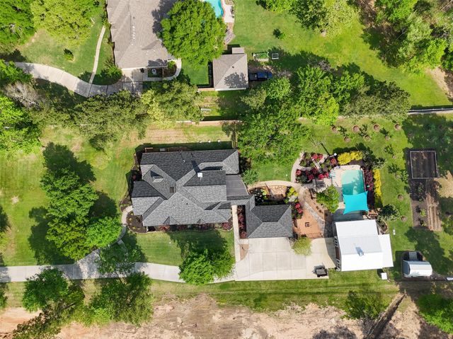 15677 Connie Lane, Montgomery, TX 77316