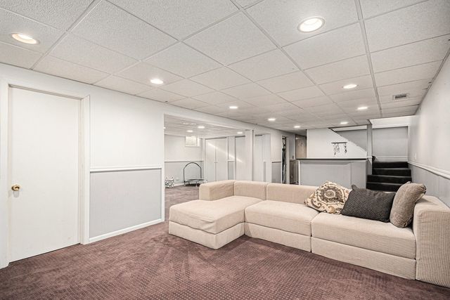 4609 Valerie Drive, Crystal Lake, IL 60014