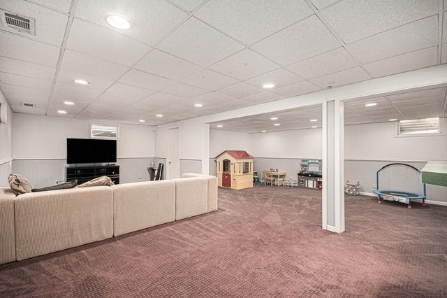 4609 Valerie Drive, Crystal Lake, IL 60014