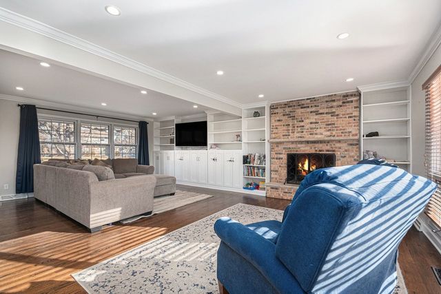 4609 Valerie Drive, Crystal Lake, IL 60014