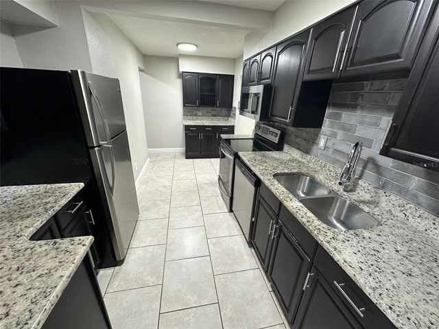 890 EMERALD DRIVE, Mount Dora, FL 32757