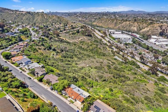 5713 Desert View Drive, La Jolla, CA 92037