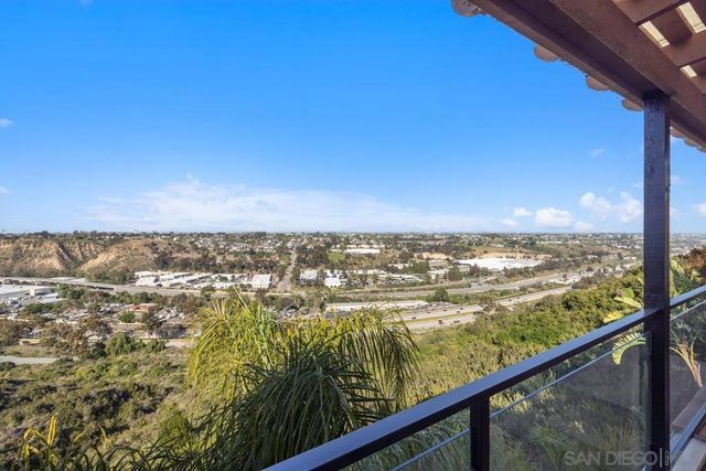 5713 Desert View Drive, La Jolla, CA 92037