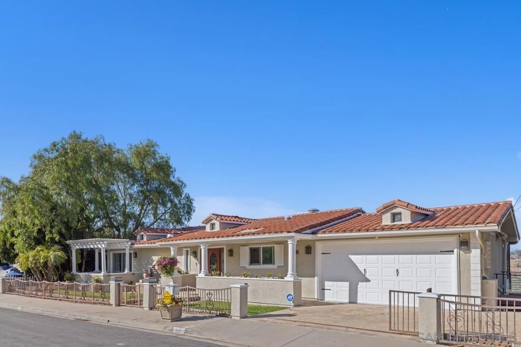 5713 Desert View Drive, La Jolla, CA 92037 — photo 3