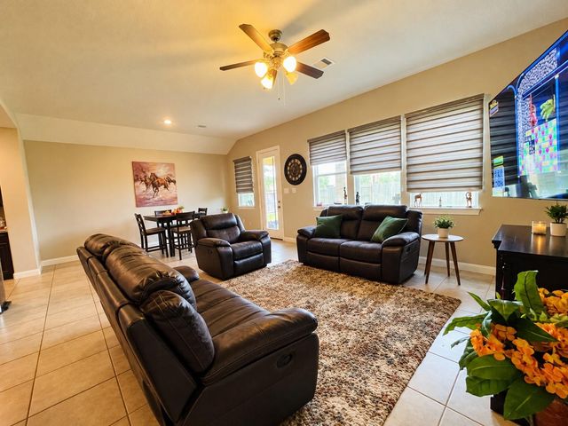 19830 Sagebrush Hollow Drive, Cypress, TX 77433