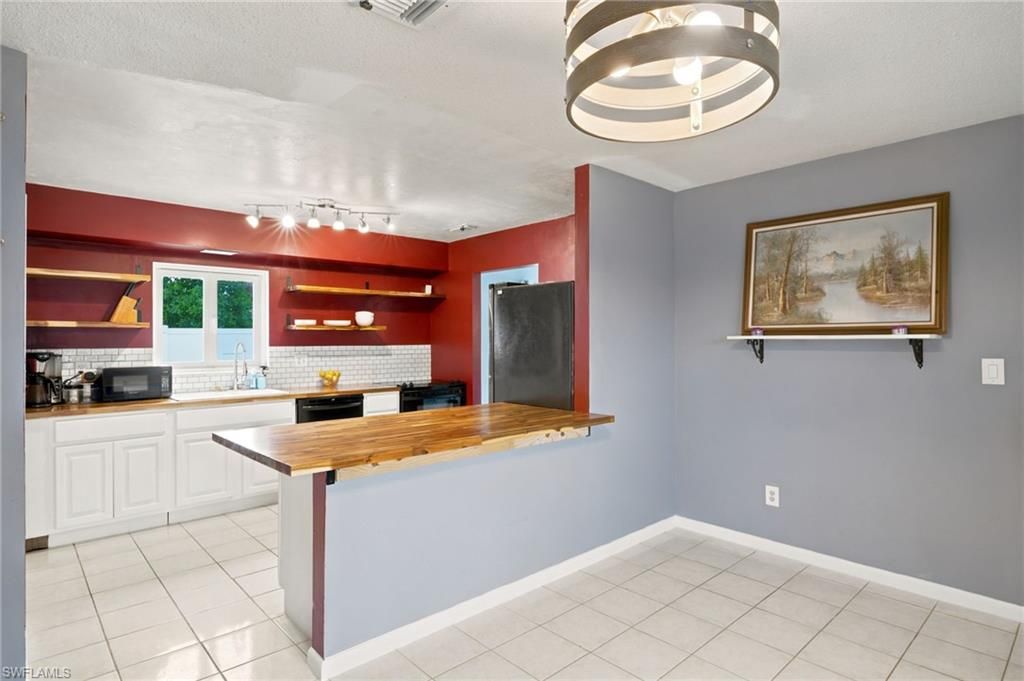 301 Hollywood ST, LEHIGH ACRES, FL 33936 — photo 3