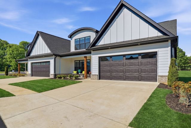 1056 Malinda Ln, Greenbrier, TN 37073