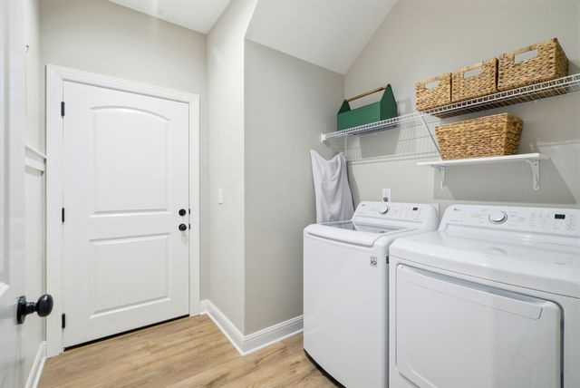 1056 Malinda Ln, Greenbrier, TN 37073