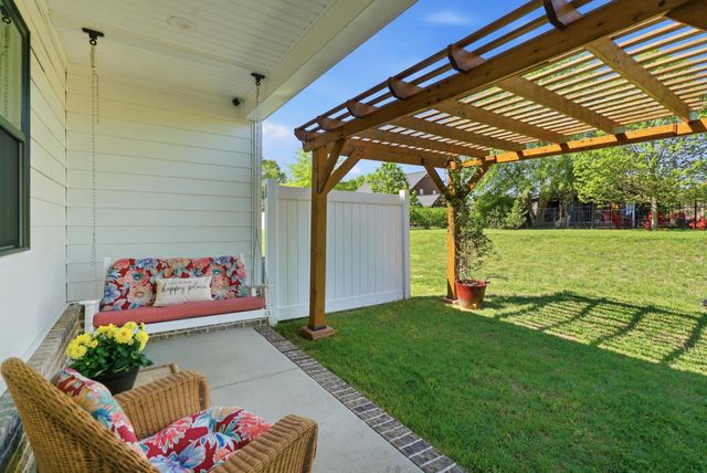 1056 Malinda Ln, Greenbrier, TN 37073