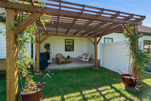 1056 Malinda Ln, Greenbrier, TN 37073