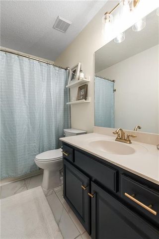 909 SW Daney Court, Lee's Summit, MO 64081