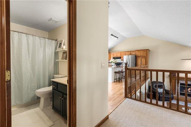 909 SW Daney Court, Lee's Summit, MO 64081