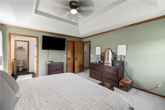 909 SW Daney Court, Lee's Summit, MO 64081