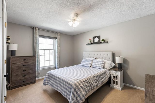 909 SW Daney Court, Lee's Summit, MO 64081