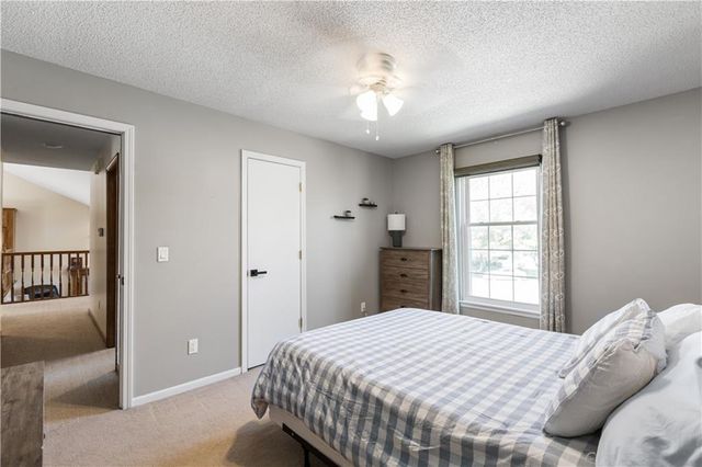 909 SW Daney Court, Lee's Summit, MO 64081