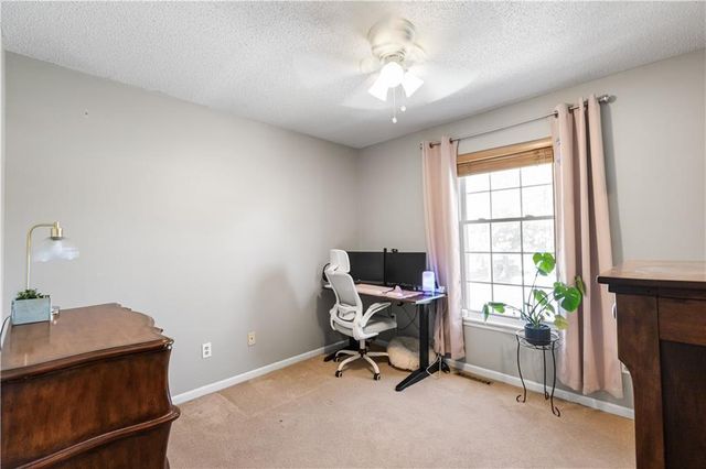 909 SW Daney Court, Lee's Summit, MO 64081