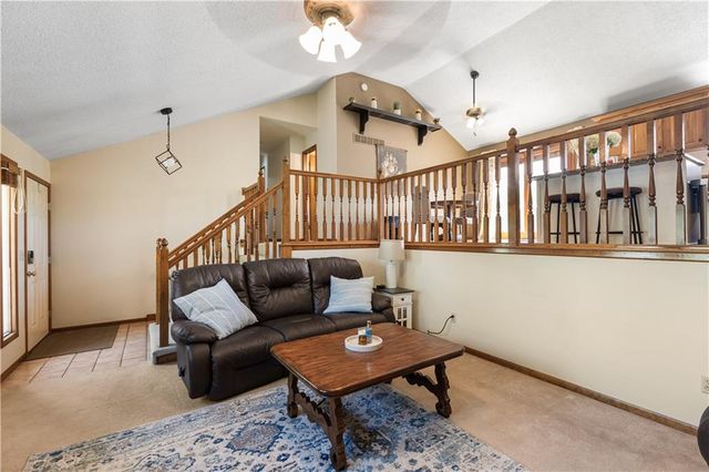 909 SW Daney Court, Lee's Summit, MO 64081
