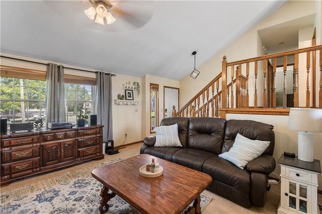 909 SW Daney Court, Lee's Summit, MO 64081