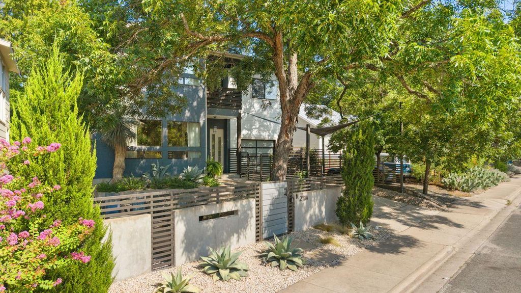 2104 East Side DR, Austin, TX 78704