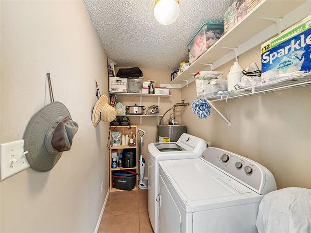 1013 Solomon Drive, Commerce, TX 75428