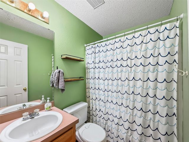 1013 Solomon Drive, Commerce, TX 75428