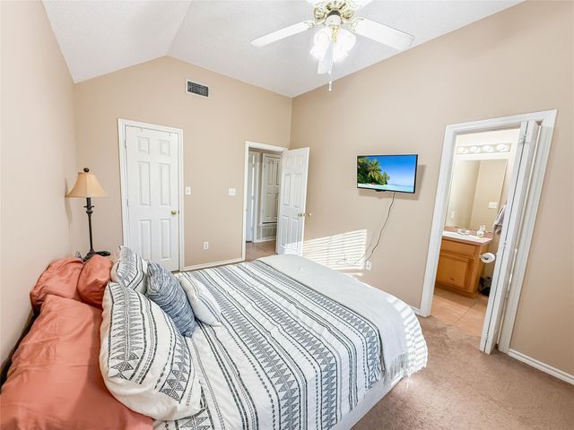 1013 Solomon Drive, Commerce, TX 75428