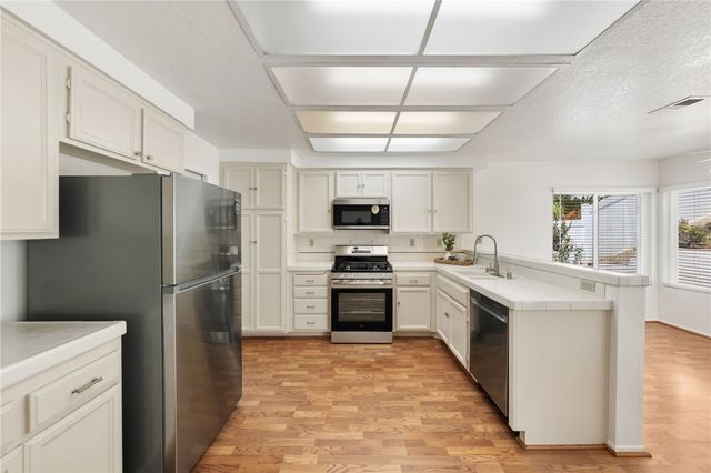 30260 Pebble Beach, Menifee, CA 92586
