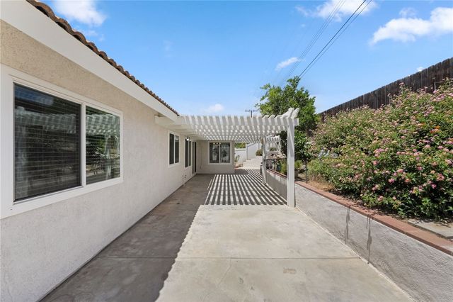 30260 Pebble Beach, Menifee, CA 92586