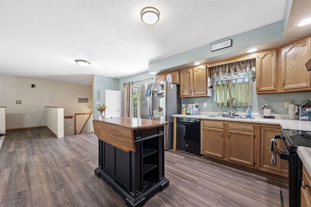 2866 60th Street, Vinton, IA 52349