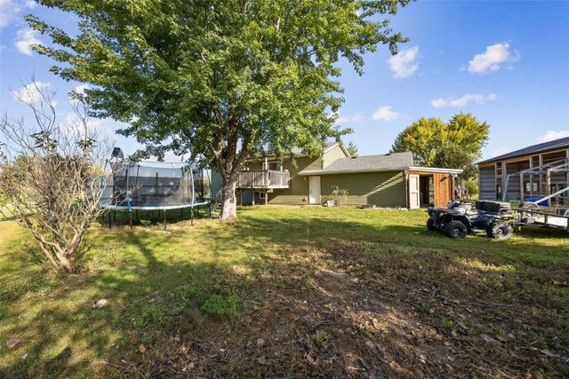 2866 60th Street, Vinton, IA 52349