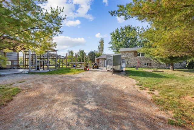 2866 60th Street, Vinton, IA 52349