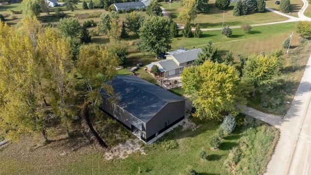 2866 60th Street, Vinton, IA 52349