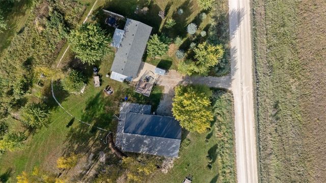 2866 60th Street, Vinton, IA 52349