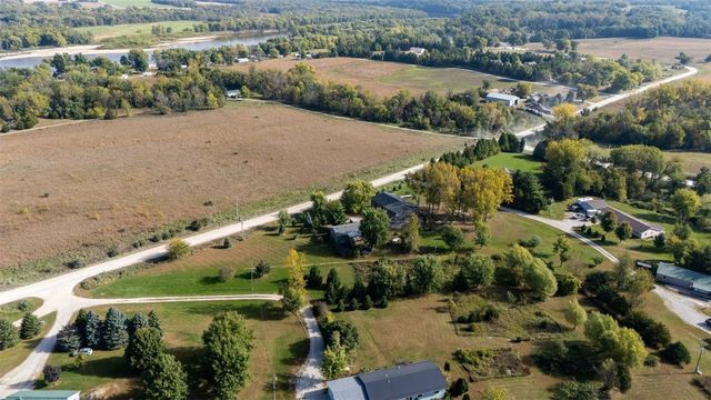 2866 60th Street, Vinton, IA 52349