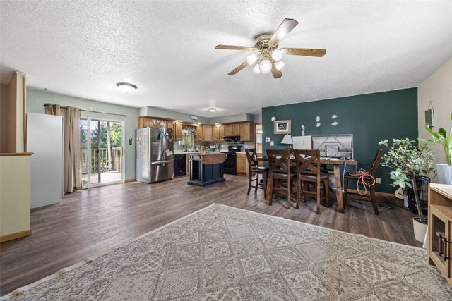 2866 60th Street, Vinton, IA 52349