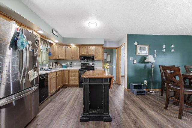 2866 60th Street, Vinton, IA 52349