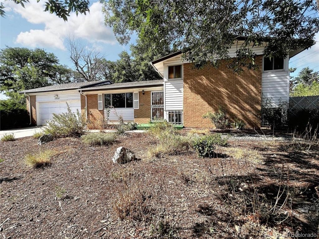 13121 E 31st Avenue, Aurora, CO 80011