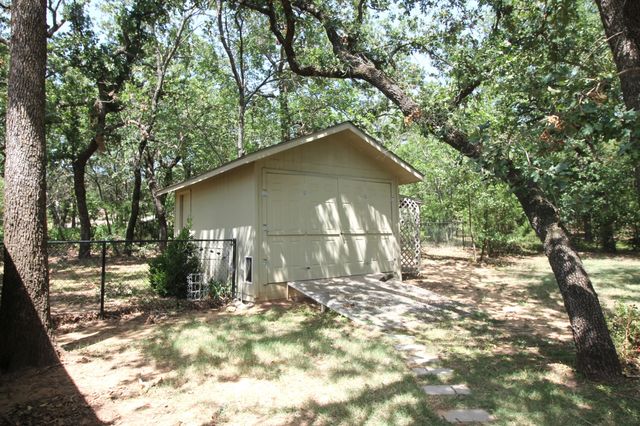 600 Runaway Bay Drive, Runaway Bay, TX 76426