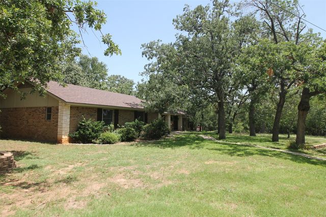 600 Runaway Bay Drive, Runaway Bay, TX 76426