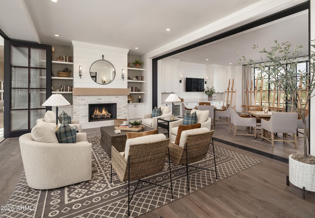 Image 13 of property listing at 17776 W WHITEFISH Drive, Surprise, AZ 85388