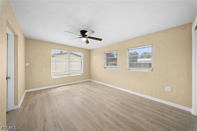 275 lakeview DR, North Fort Myers, FL 33917