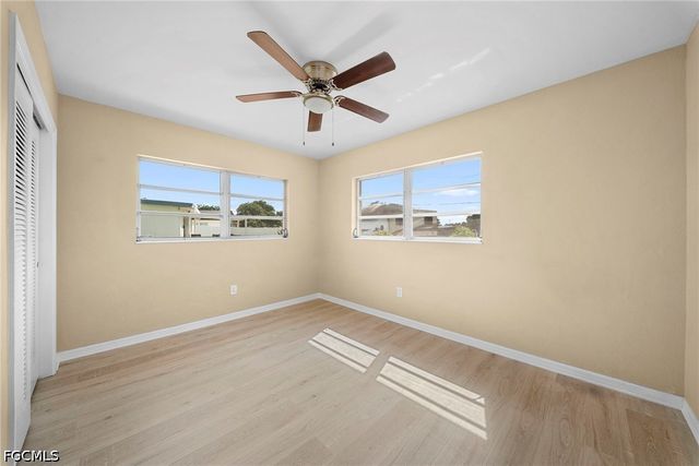 275 lakeview DR, North Fort Myers, FL 33917