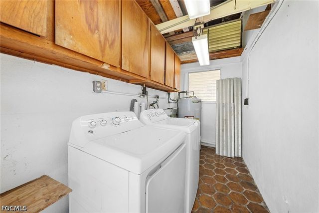 275 lakeview DR, North Fort Myers, FL 33917