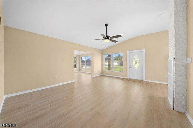 275 lakeview DR, North Fort Myers, FL 33917