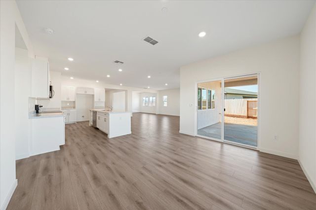 5545 Feathers Avenue, Redding, CA 96001