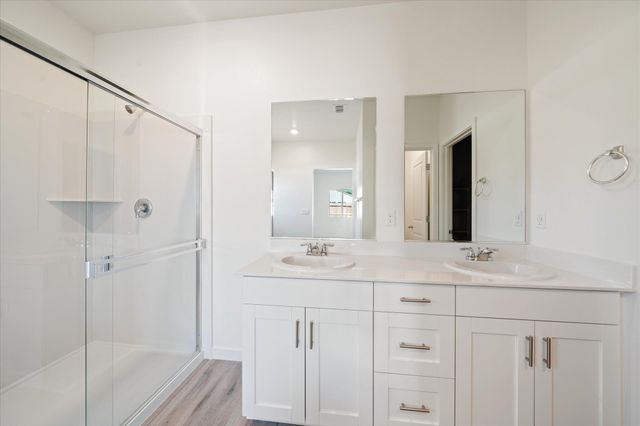 5545 Feathers Avenue, Redding, CA 96001