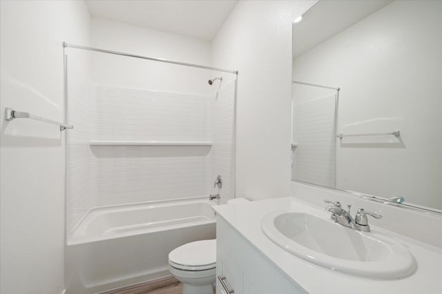 5545 Feathers Avenue, Redding, CA 96001