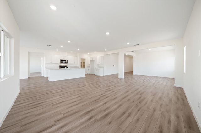 5545 Feathers Avenue, Redding, CA 96001